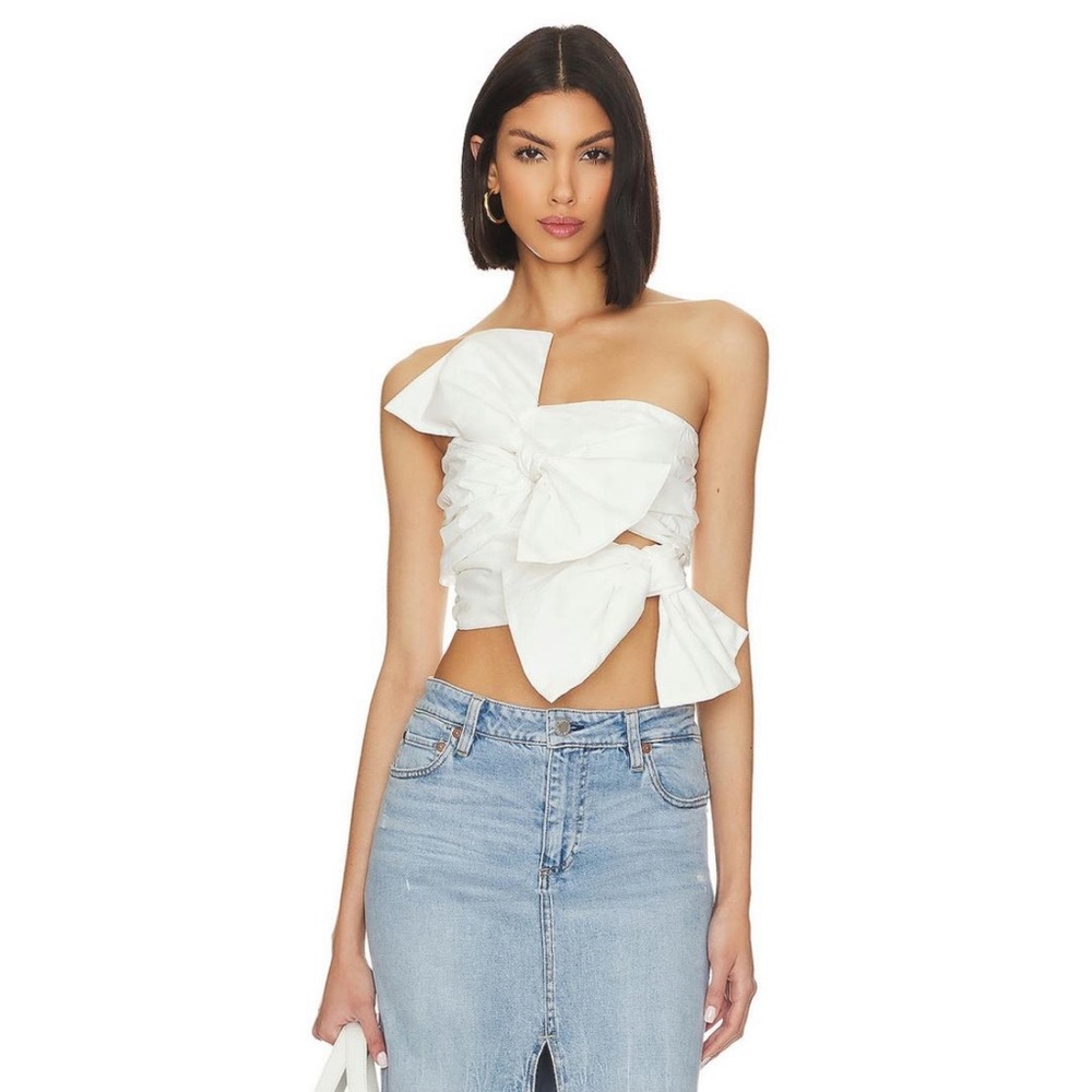 Revolve - Olsen Top / brand: Song of Style